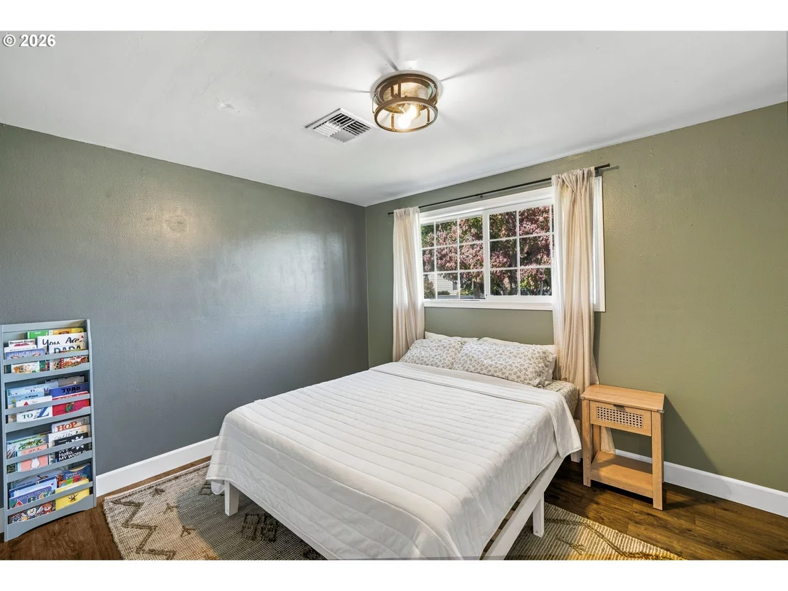 Photo of 276 KNIGHT AVE