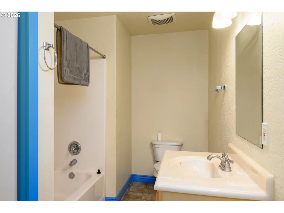 Photo of 356 SETHER AVE