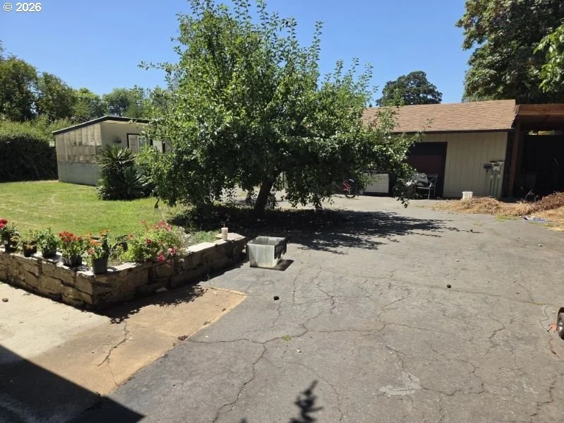 Photo of 1575 HORN LN