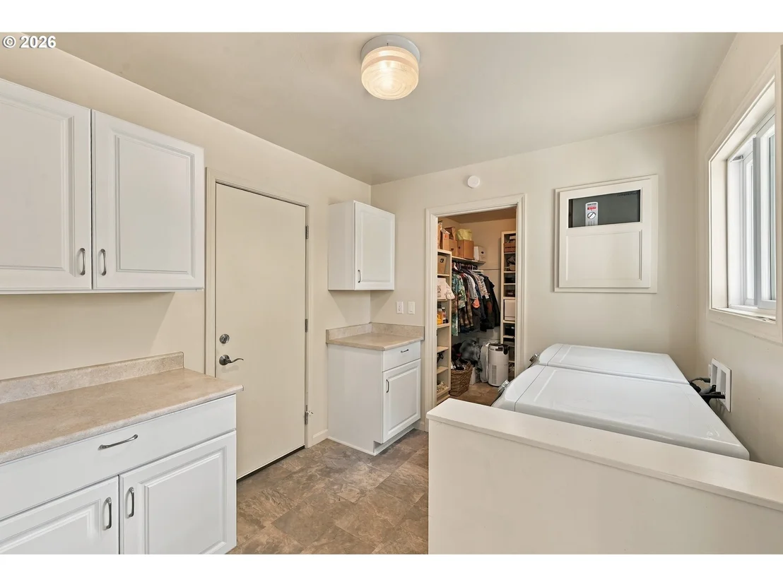 Photo of 580 HORN LN