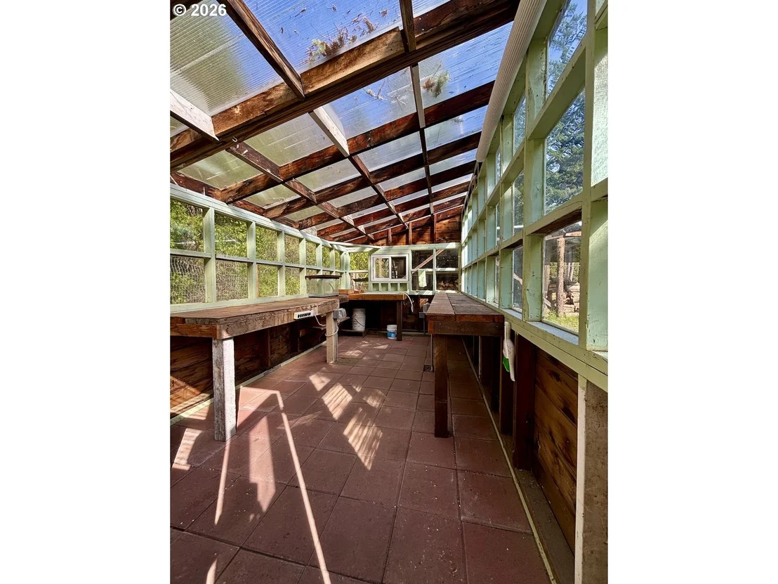 Photo of 55433 MCKENZIE HWY