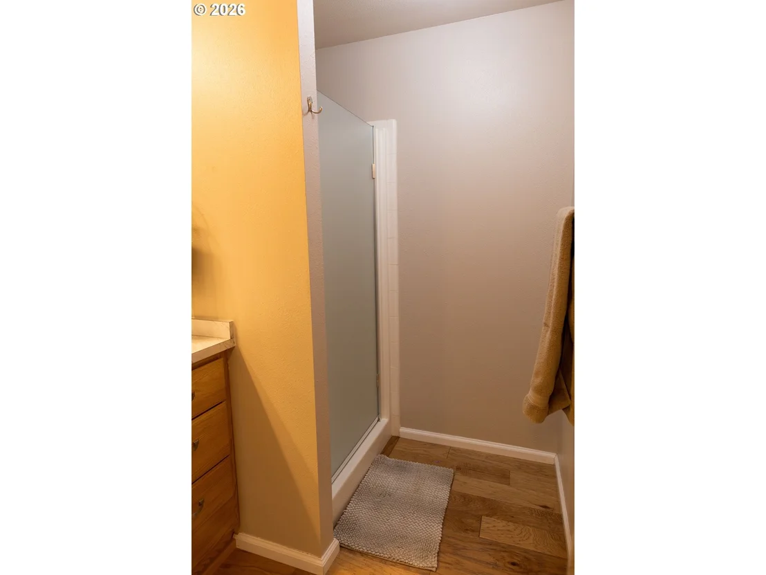 Photo of 327 SOUTHRIDGE DR