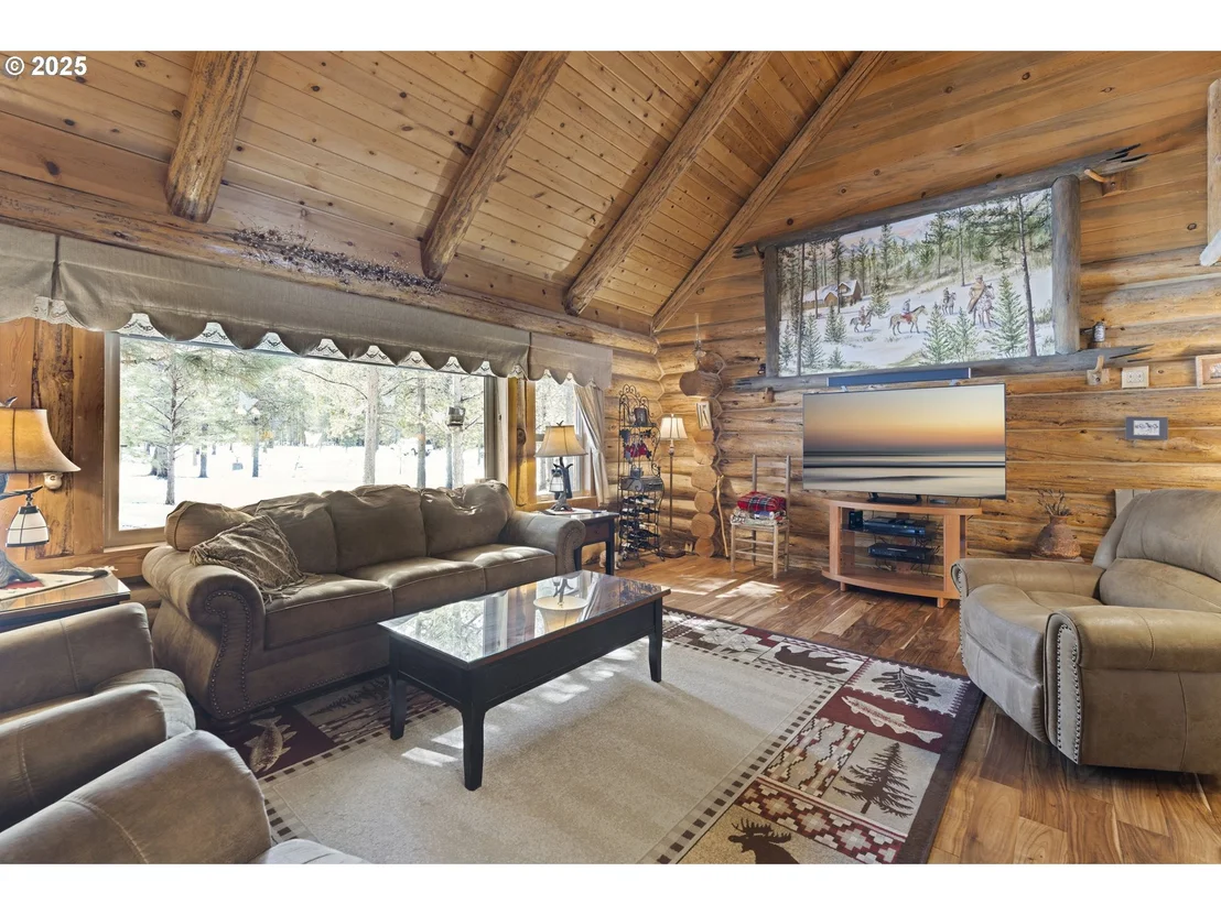 Photo of 140643 KAMLOOP LN