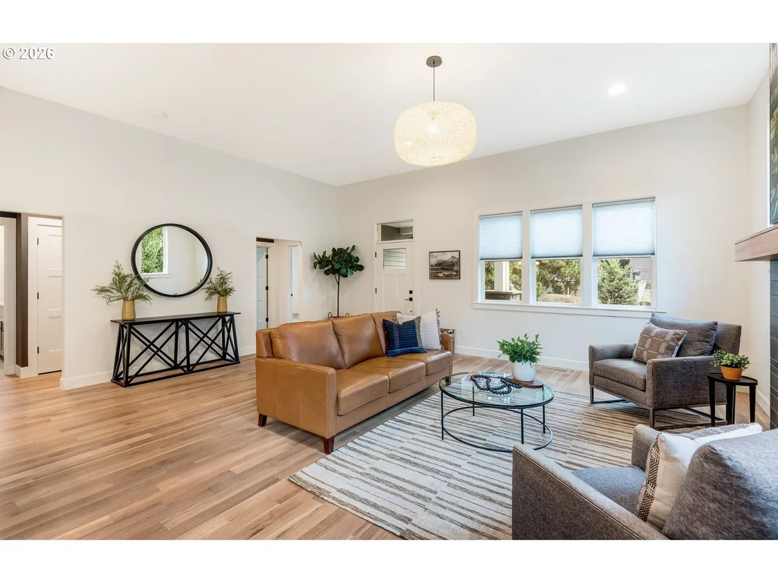 Photo of 2424 NW CROSSING DR