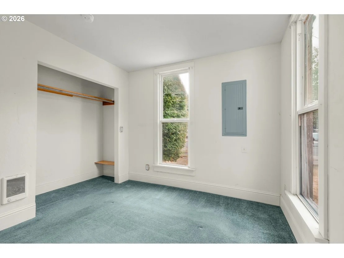Photo of 482 S 4TH ST