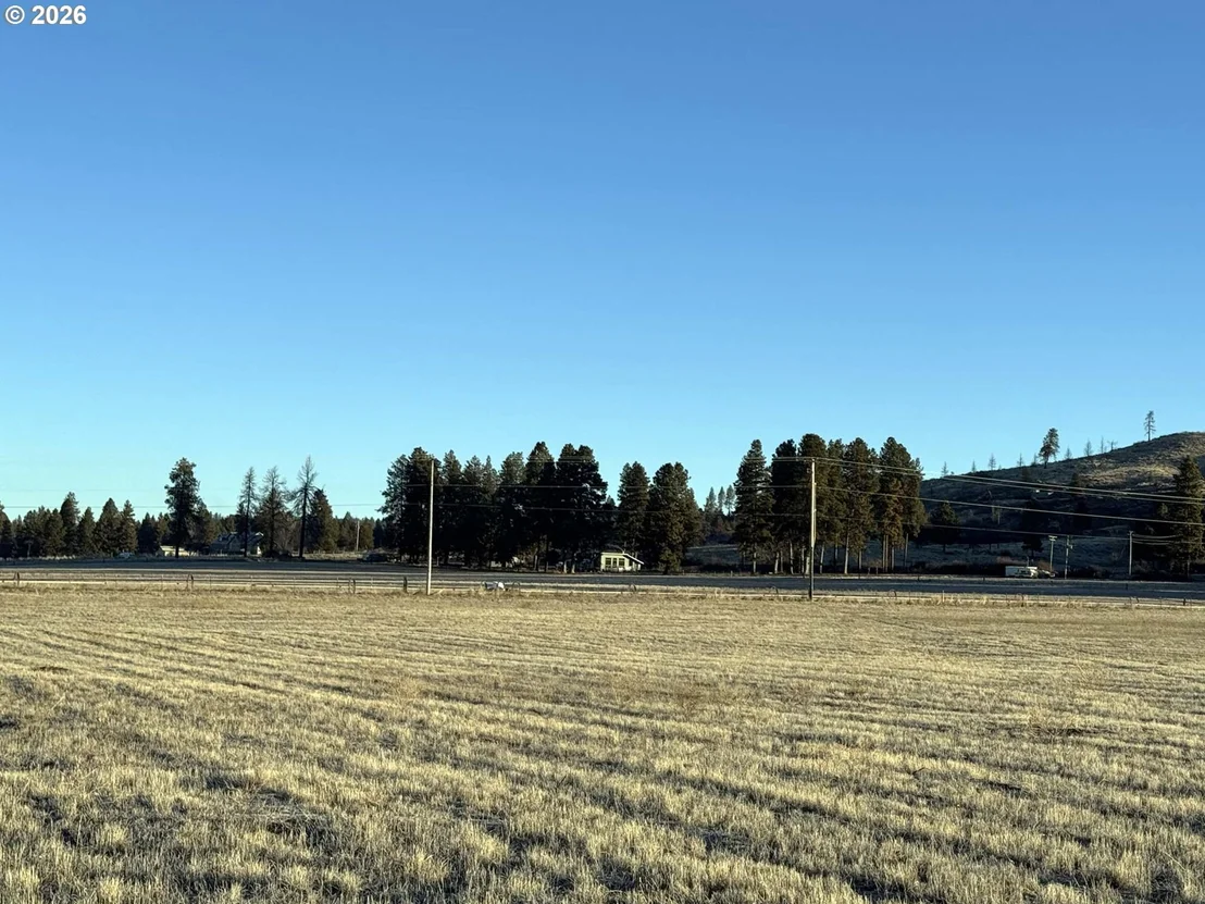 Photo of Unit 2 at Skywalker LN