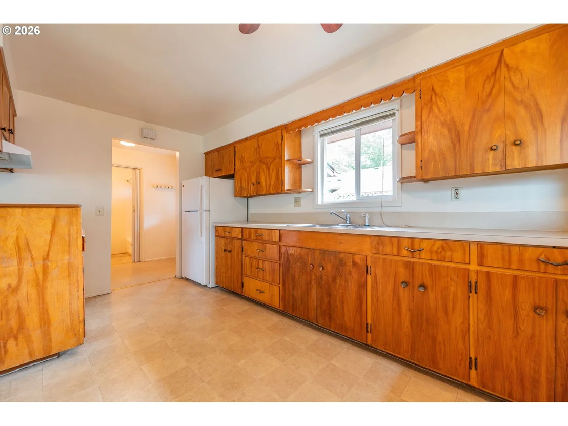 Photo of 229 HOLEMAN AVE