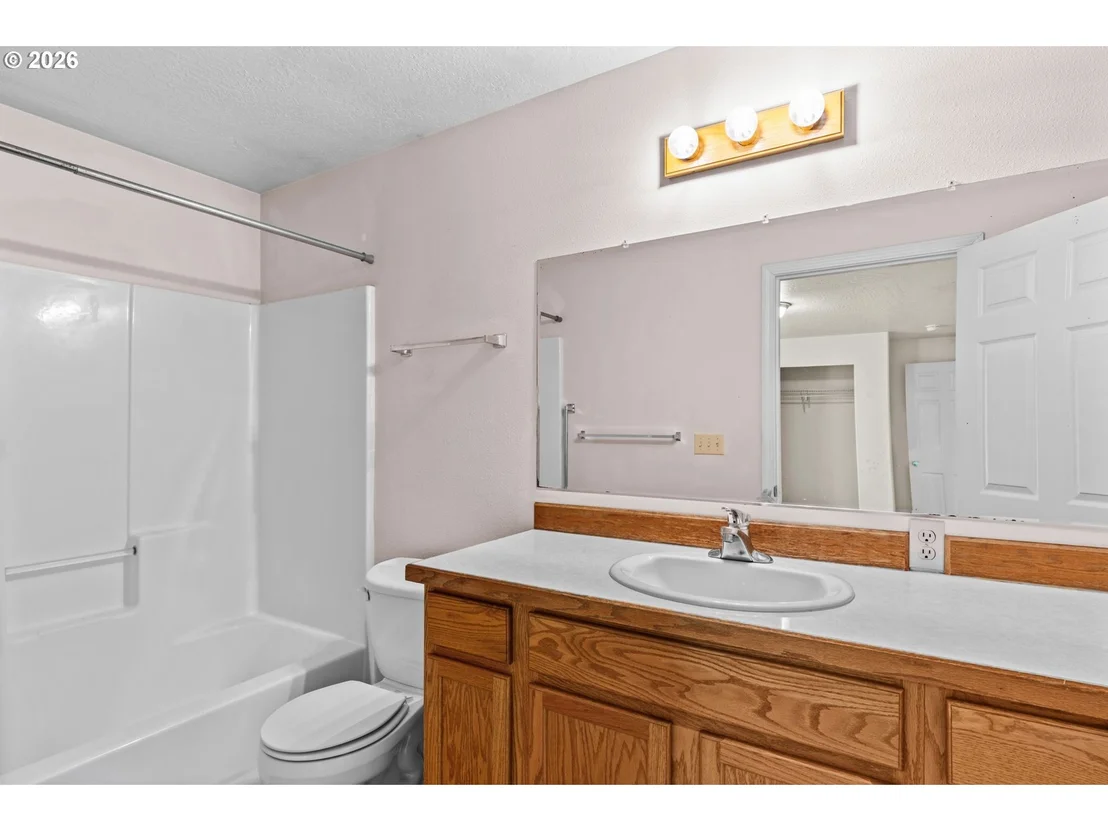 Photo of 630 BENJAMIN AVE