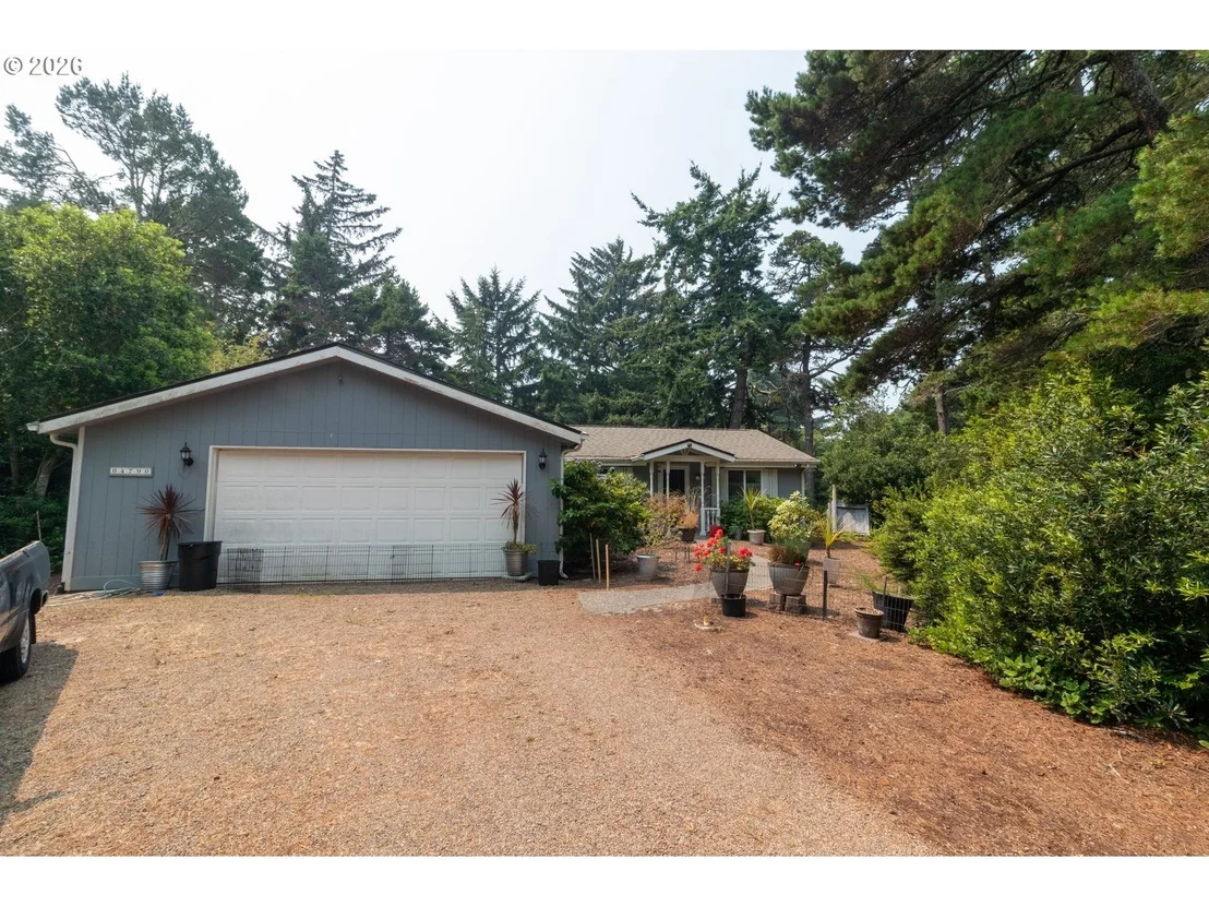Photo of 4792 RHODODENDRON LOOP