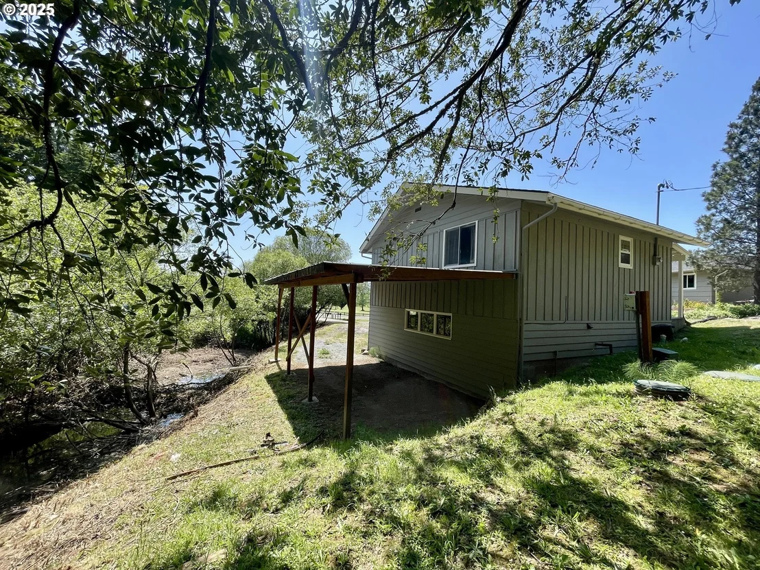 Photo of 54825 ROBINSON RD