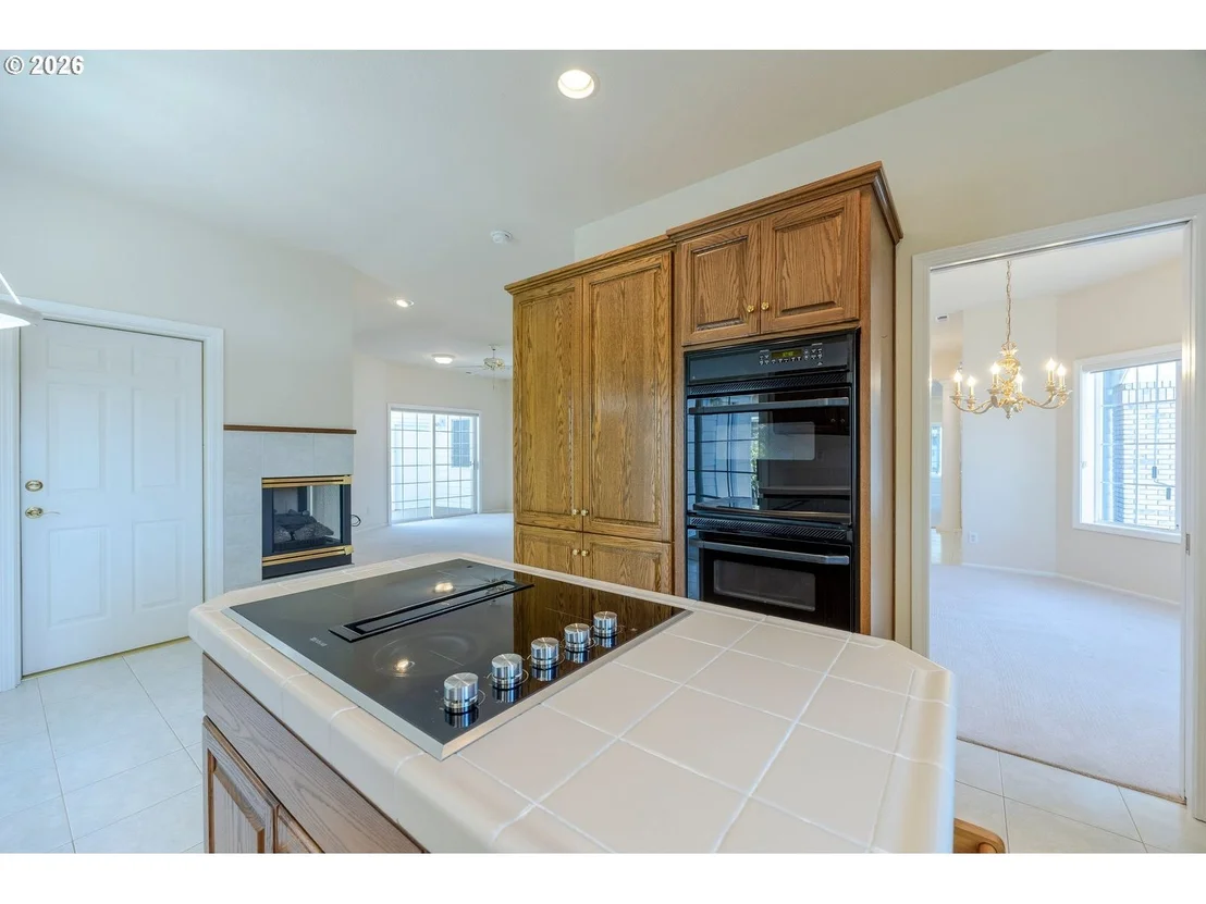 Photo of 3279 Lakemont DR
