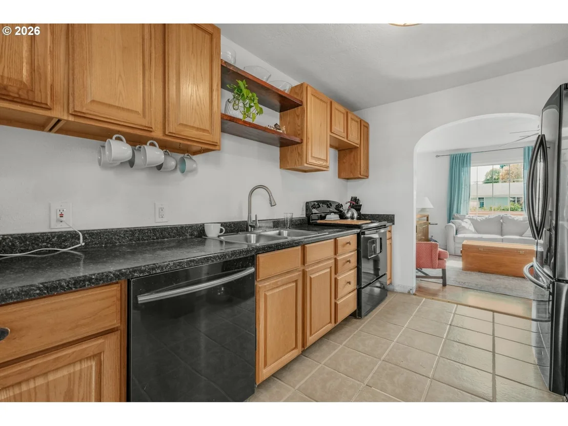 Photo of 5055 CEDAR ST