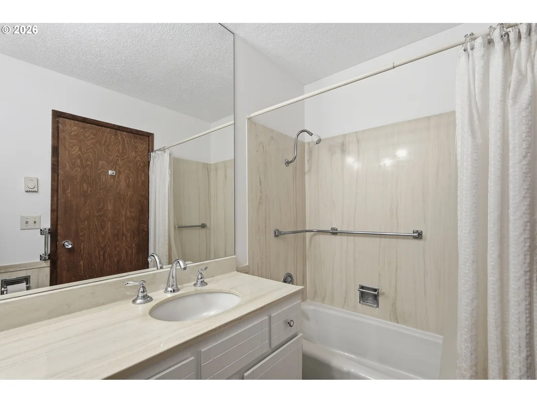 Photo of 1030 1ST PL