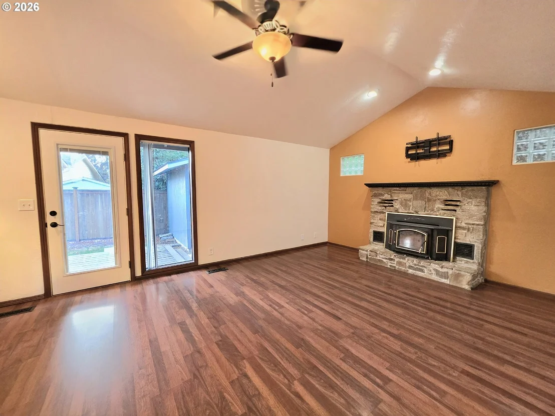 Photo of 2916 ELYSIUM AVE