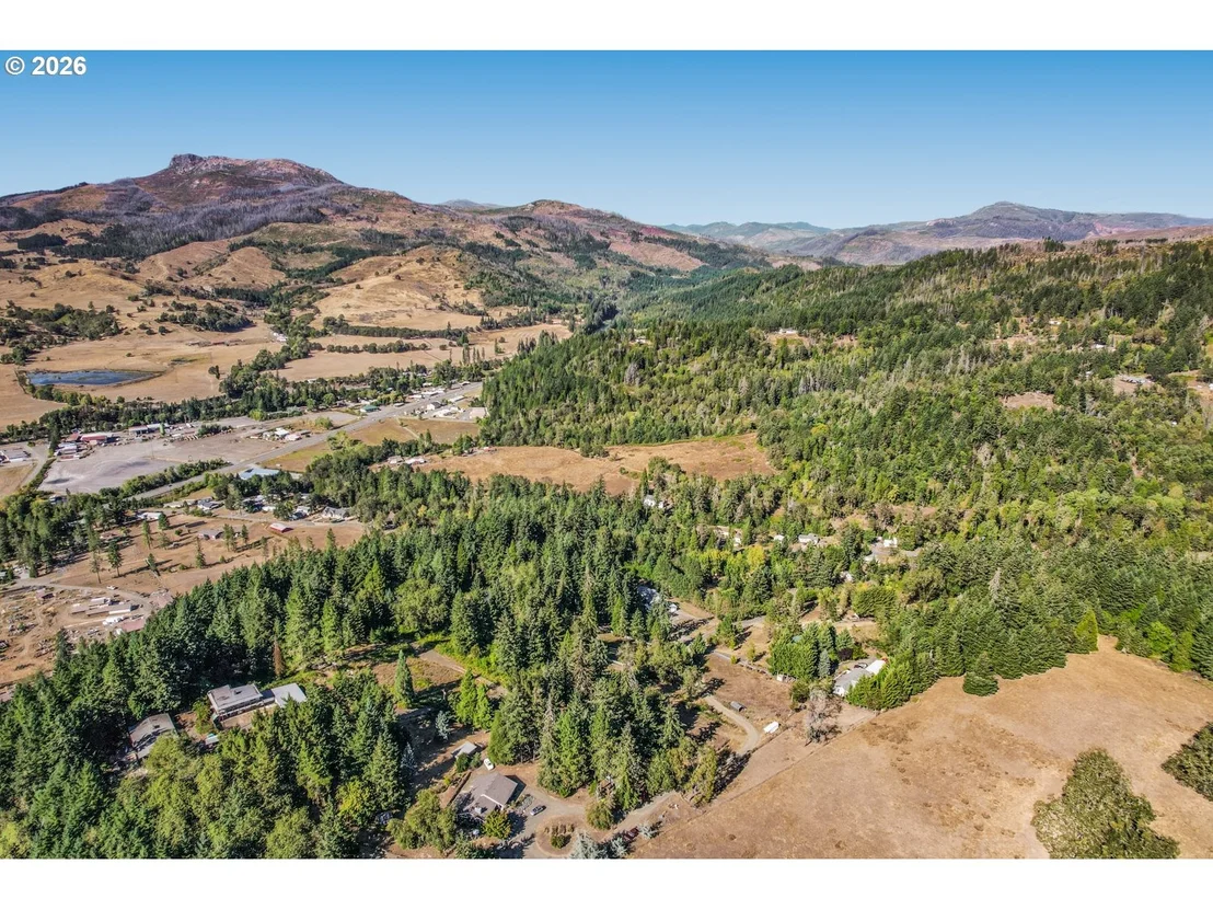 Photo of 283 UPPER TERRACE LN