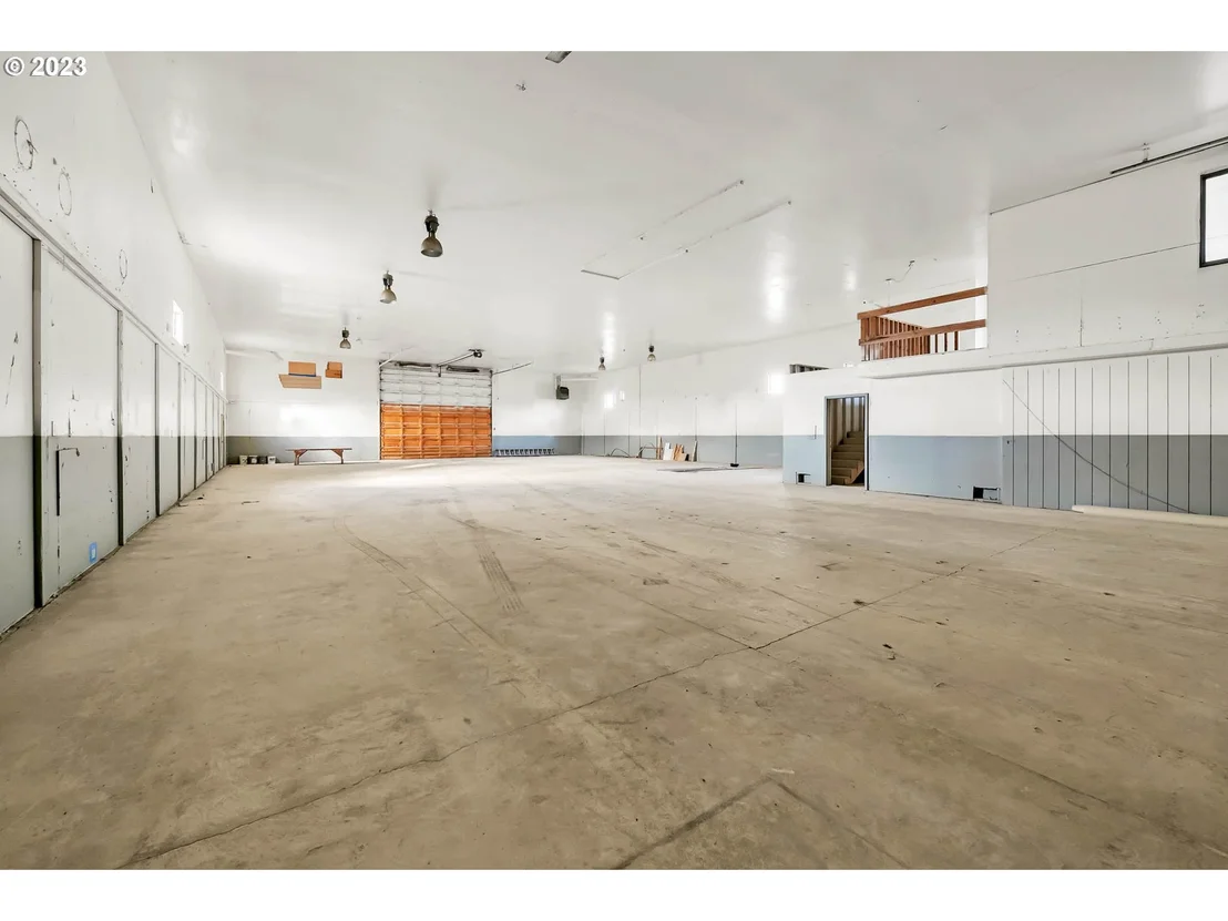 Photo of 27725 Royal