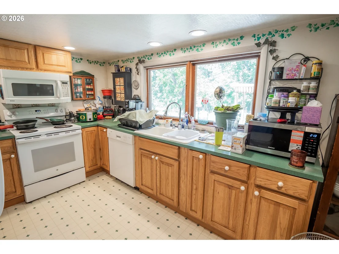 Photo of 87161 CENTRAL RD