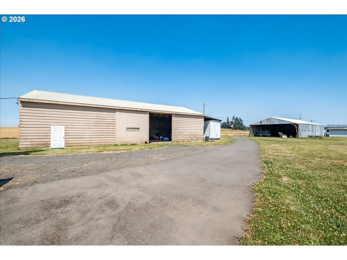 Photo of 34976 KAMPH DR