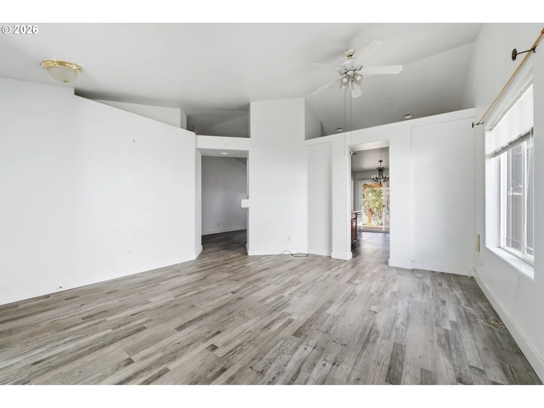 Photo of 1230 Rupp ST