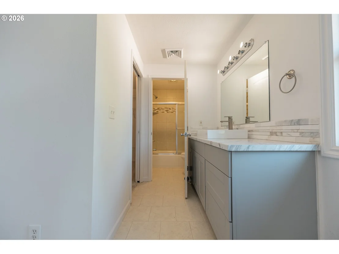 Photo of 3759 KEELER AVE