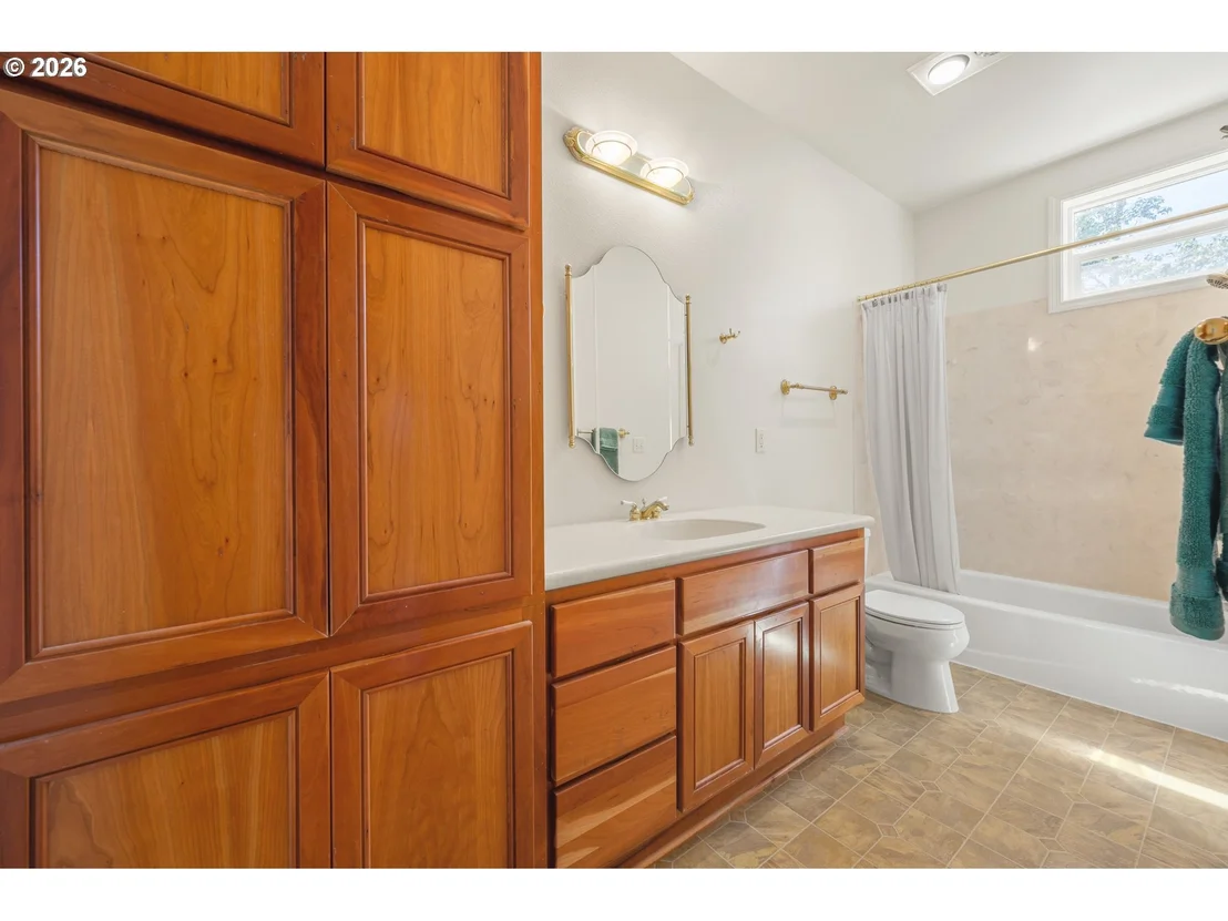 Photo of 4168 TORRINGTON AVE