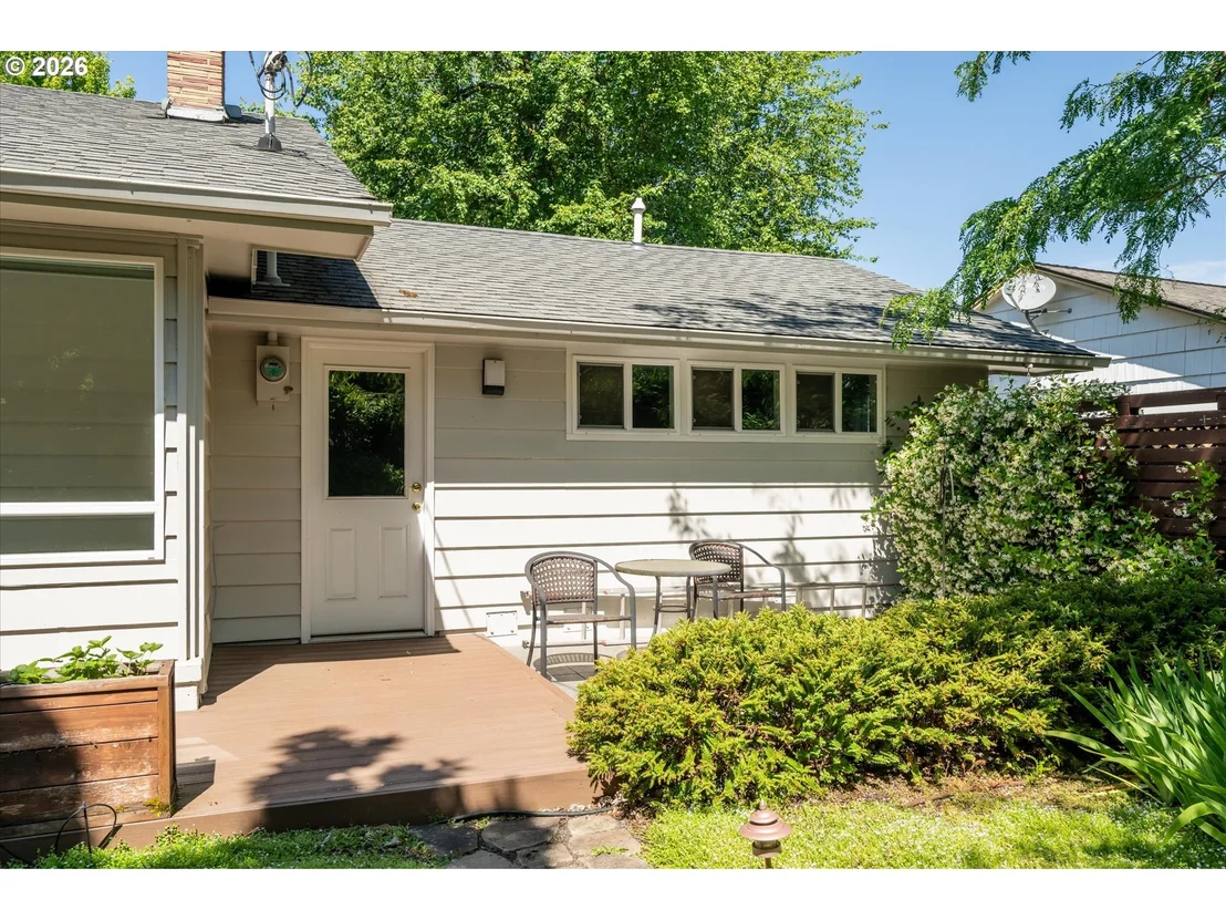 Photo of 243 DARTMOOR DR