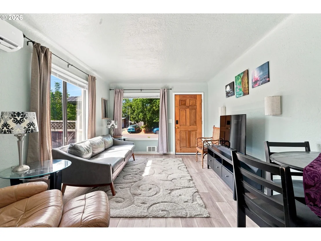 Photo of 1572 W BROADWAY