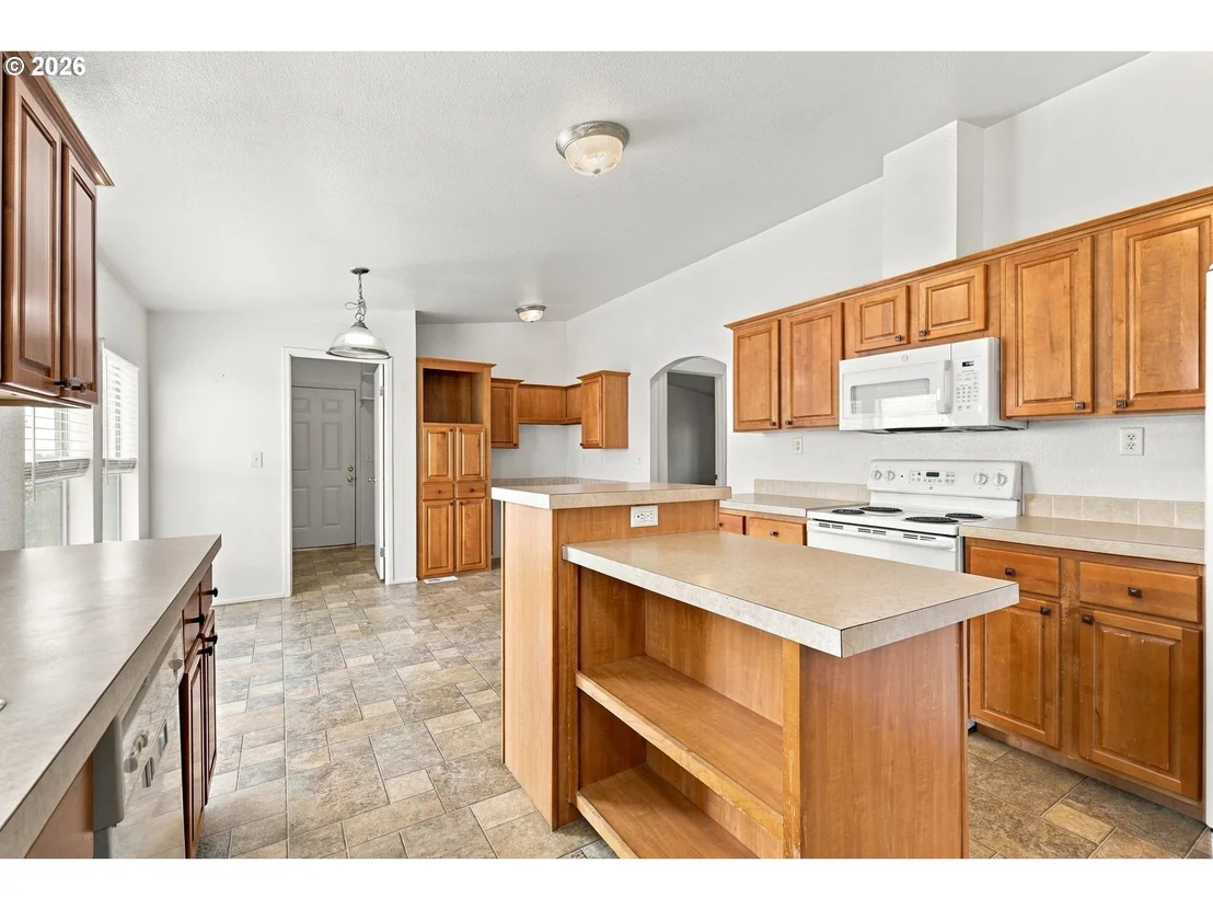Photo of 347 SCARBROUGH AVE