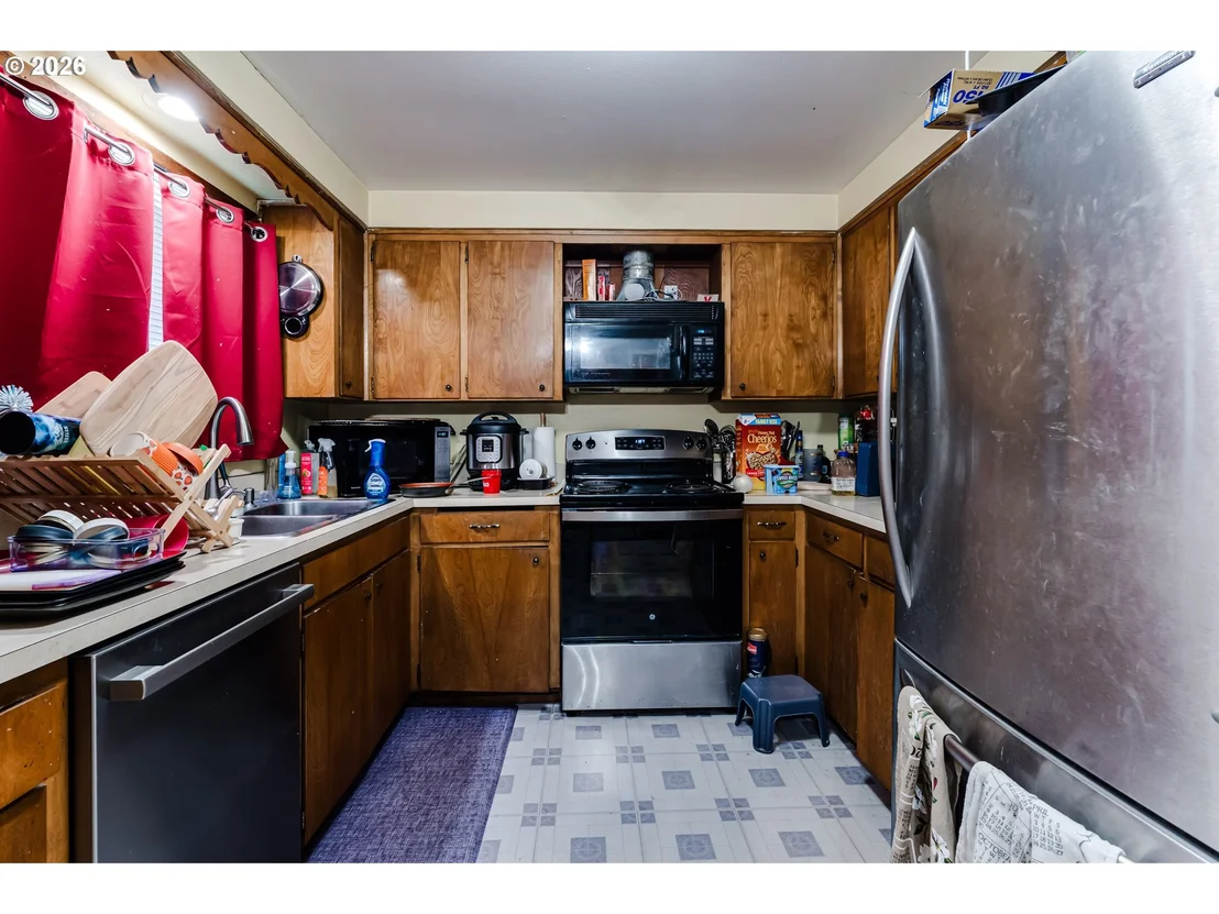 Photo of 930 25TH PL