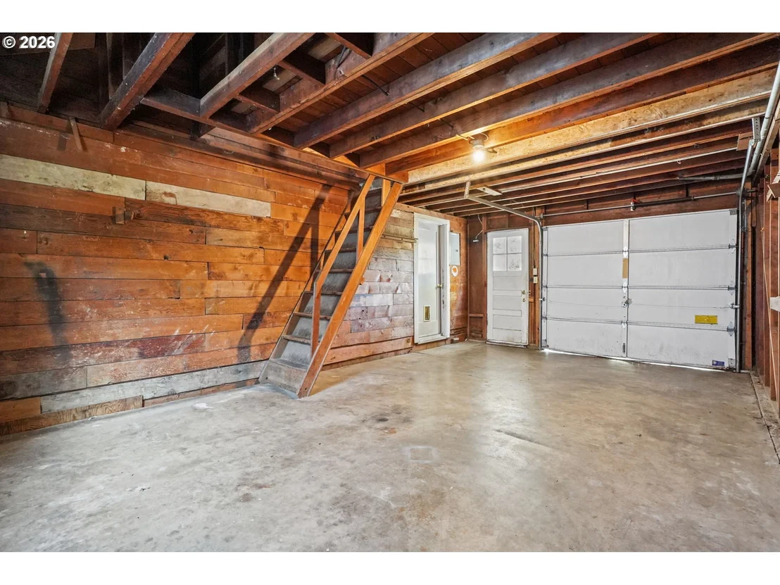 Photo of 890 E 22ND AVE