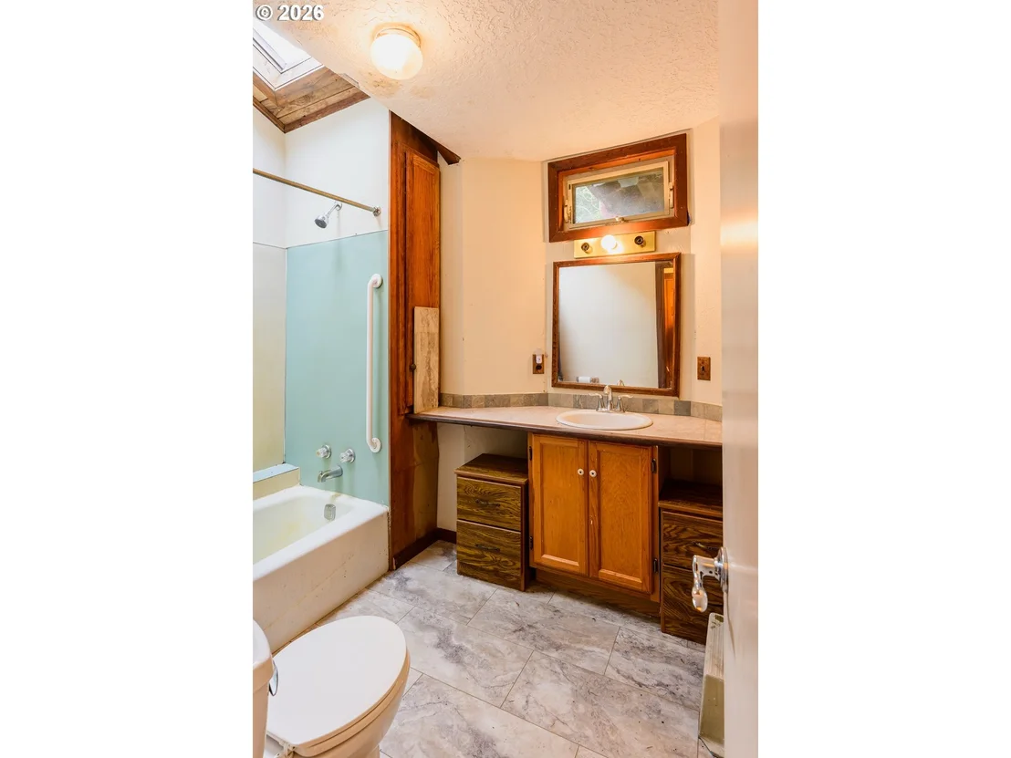 Photo of 1377 MOONSHINE PARK RD
