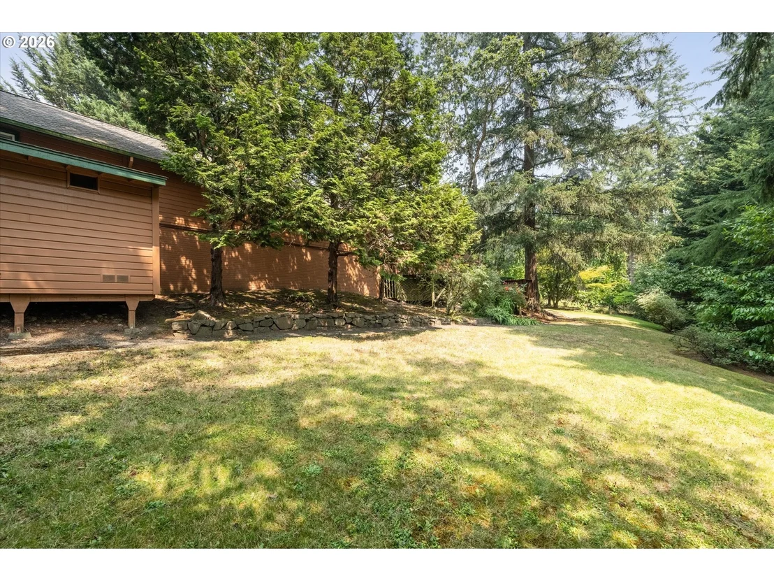 Photo of 2310 DOUGLAS DR