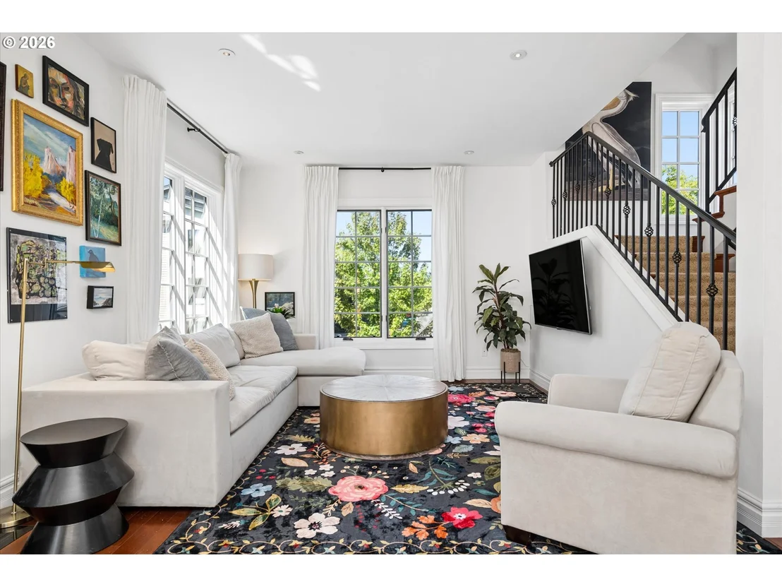Photo of 2883 LORD BYRON PL
