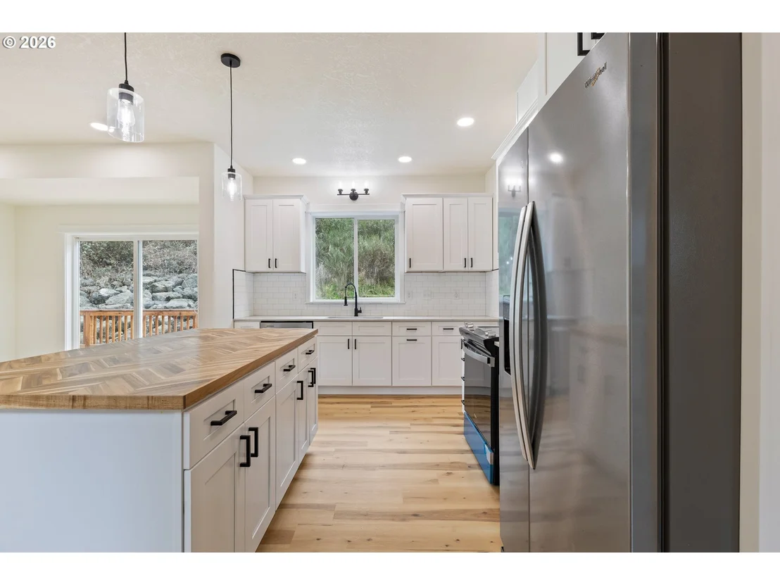 Photo of 610 TERRACE DR