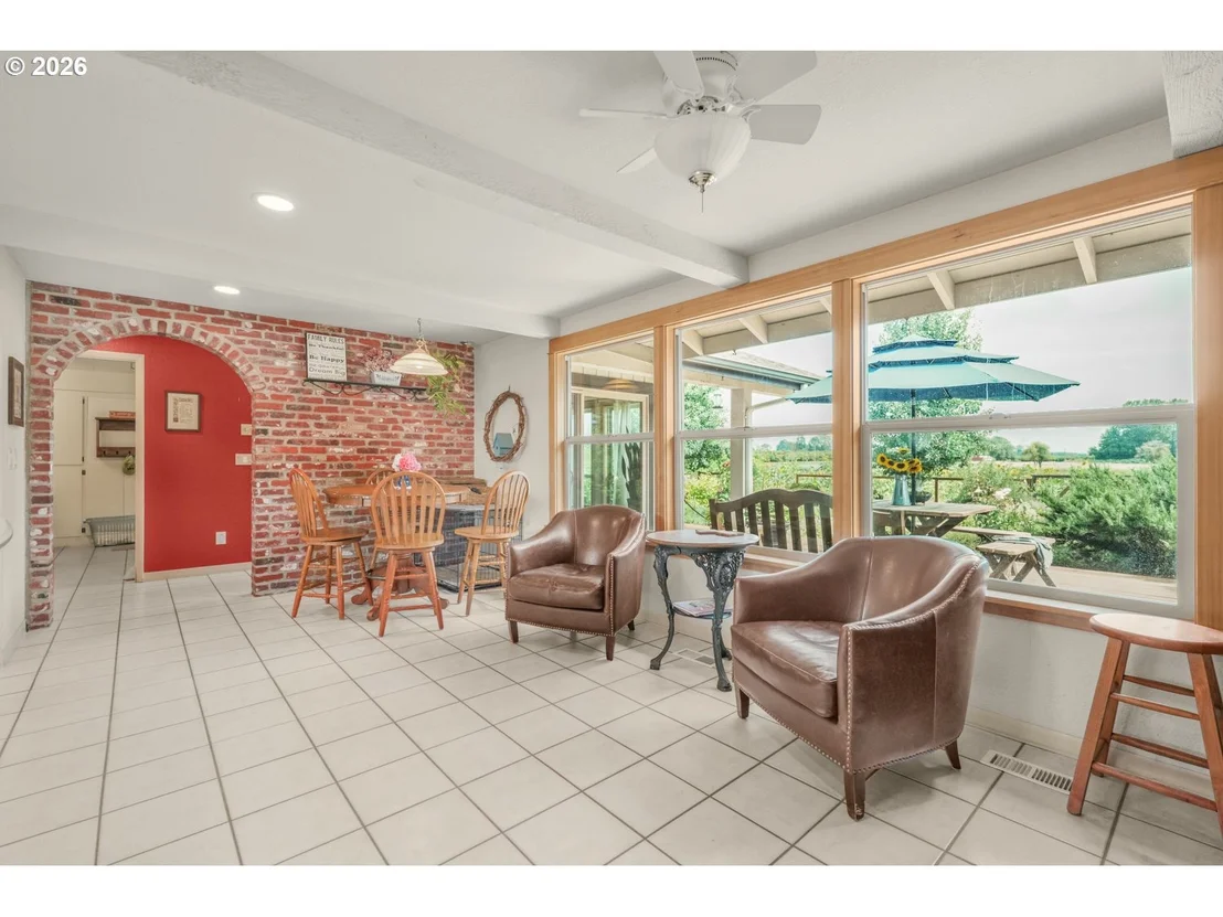 Photo of 2212 SE POWELLS RD