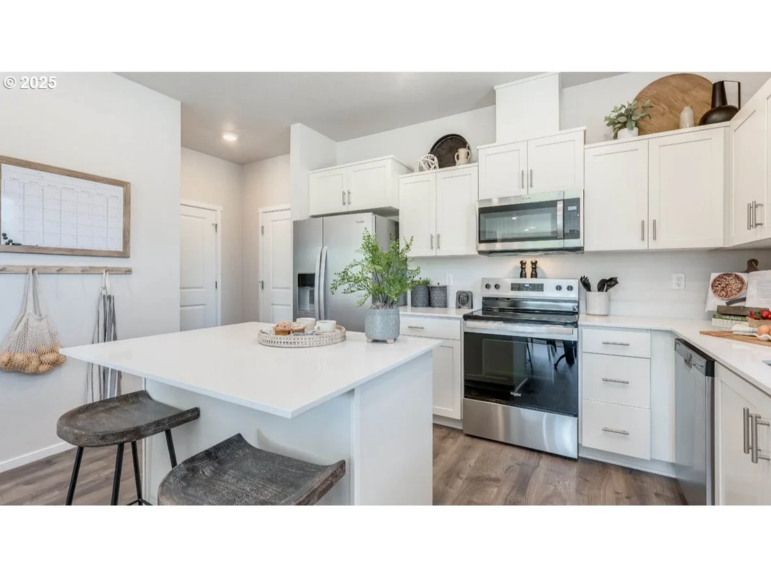 Photo of 3531 SW Hartley AVE