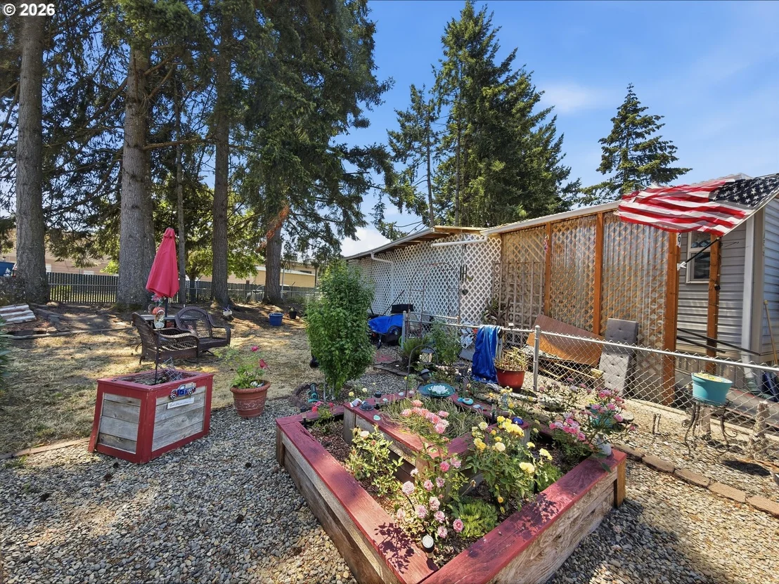 Photo of Unit 39 at 2145 31ST ST