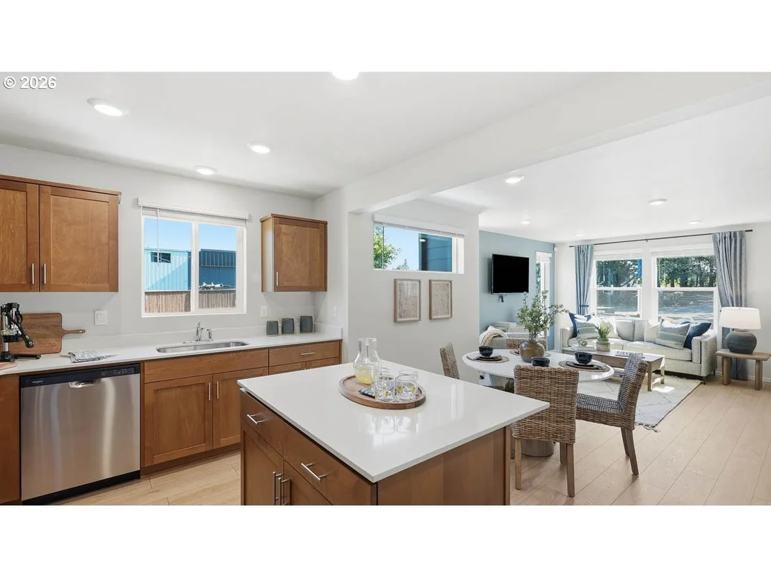 Photo of 6202 SE Lusted RD