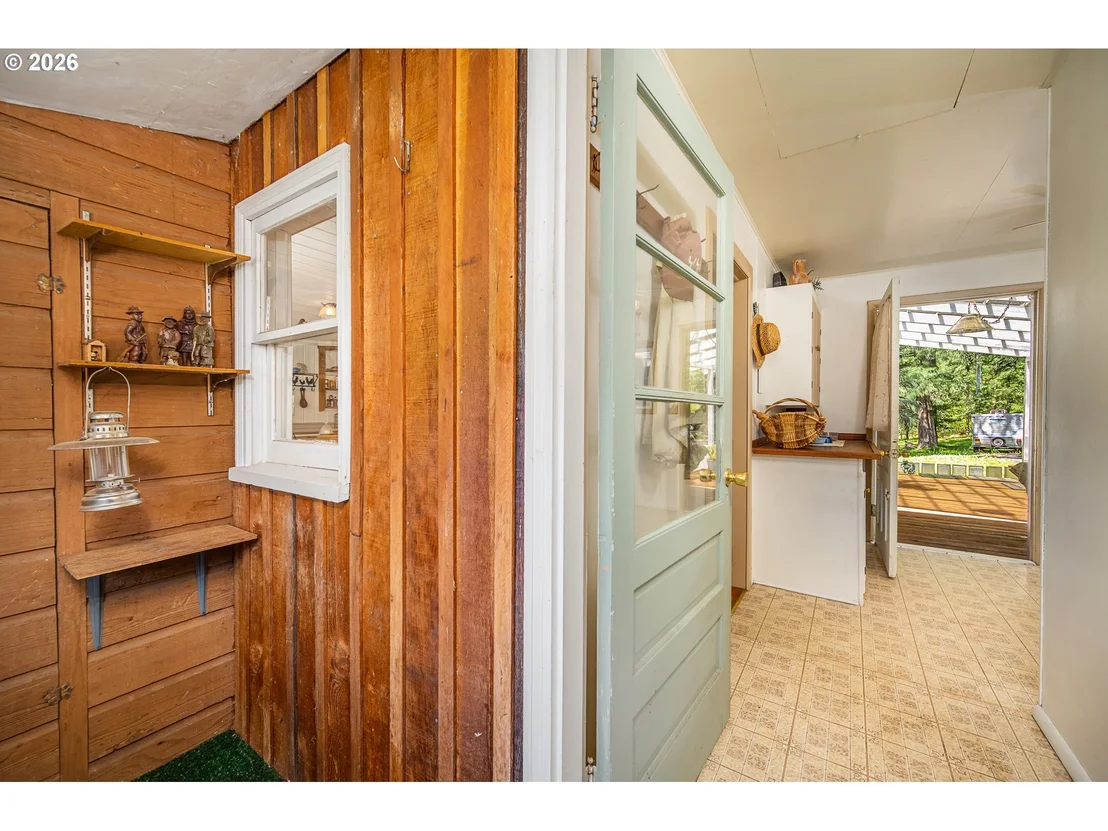 Photo of 40168 BOOTH KELLY RD