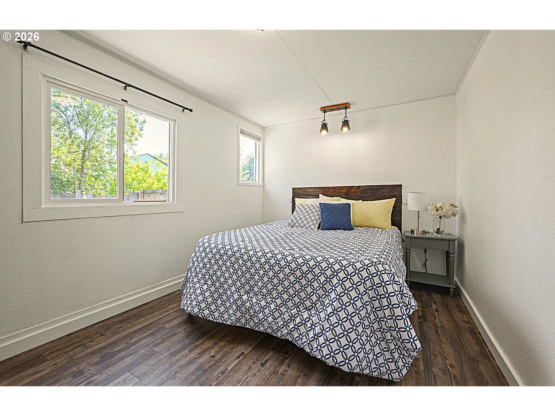 Photo of 1875 W 18TH AVE