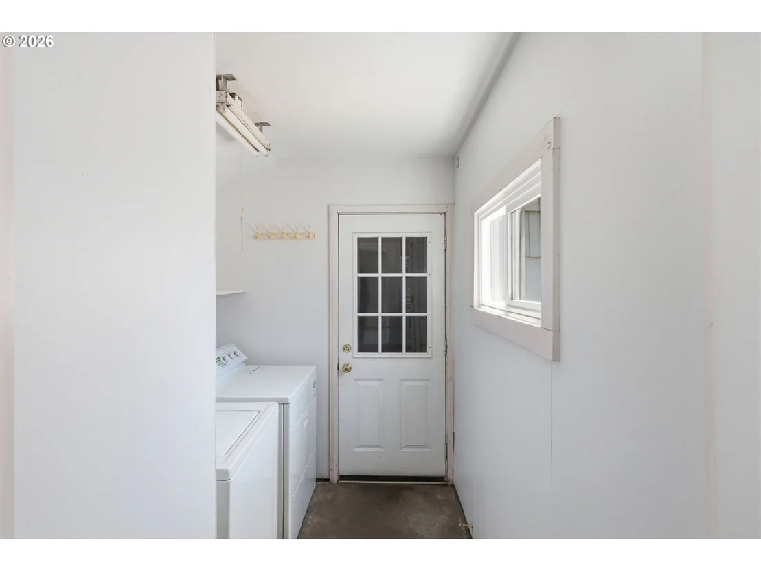 Photo of 595 S 47TH ST
