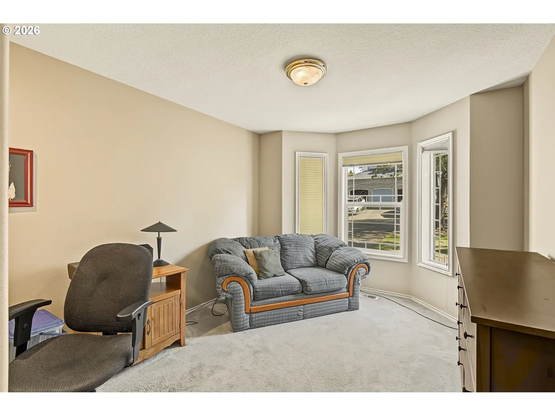 Photo of 501 NW MAWRCREST PL