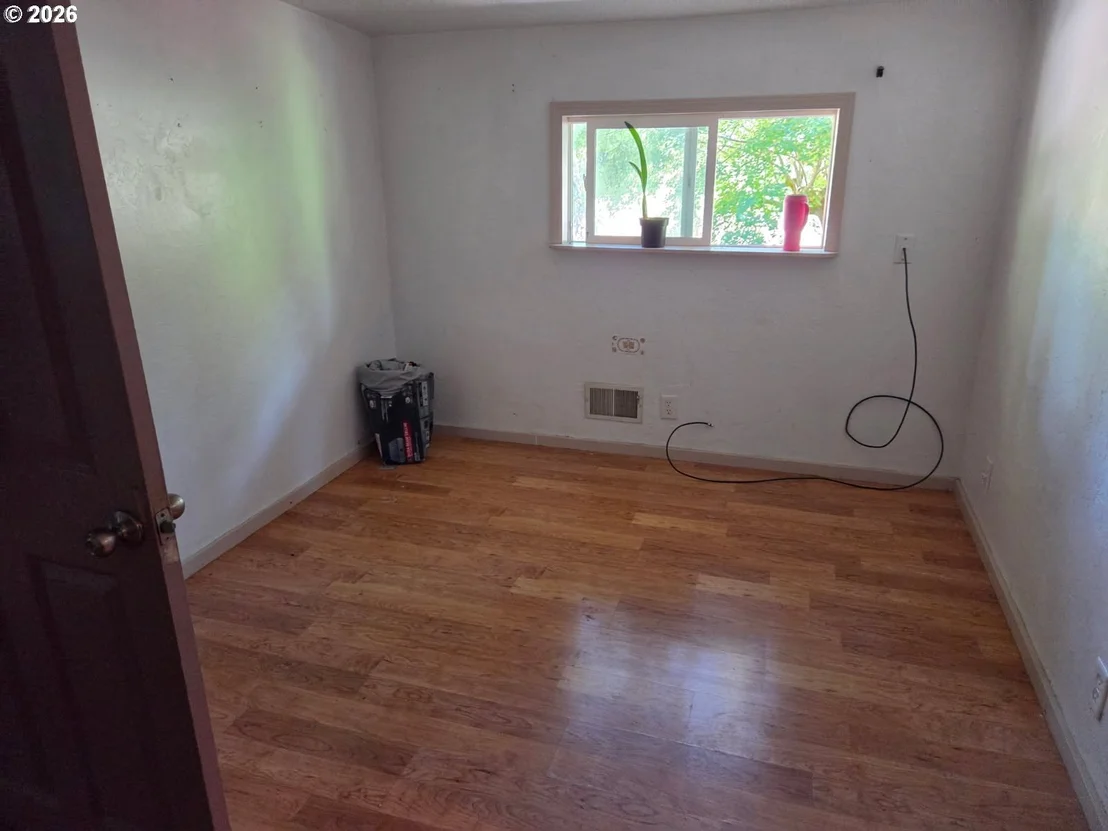 Photo of 1575 HORN LN