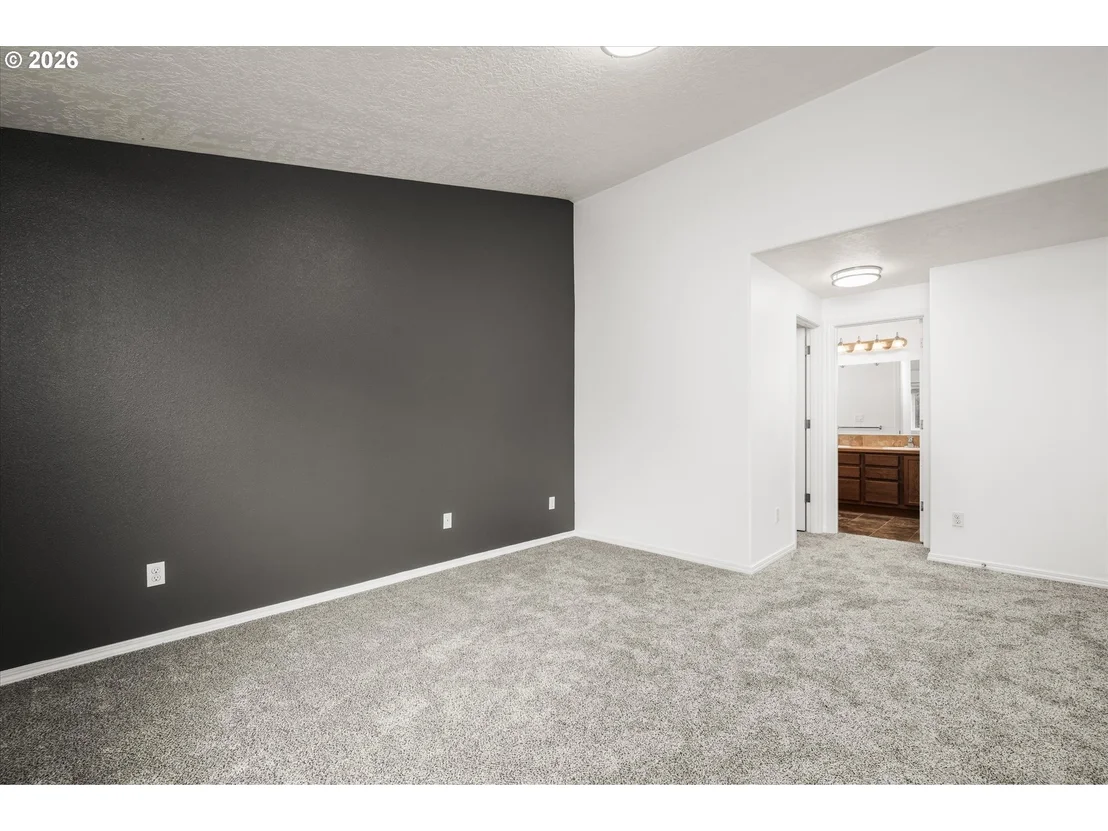 Photo of 553 S 48TH PL
