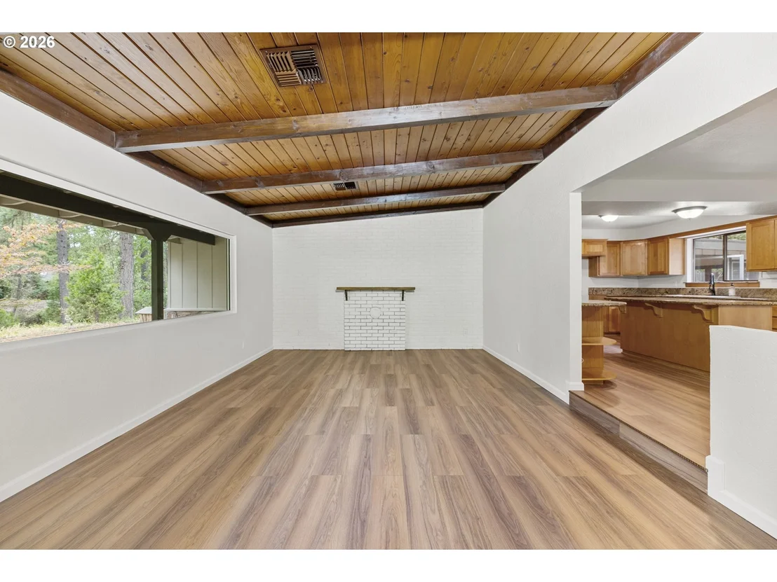 Photo of 135 ROLLING HILLS DR