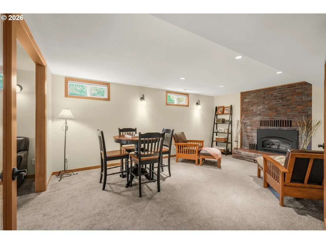 Photo of 230 PARK DR