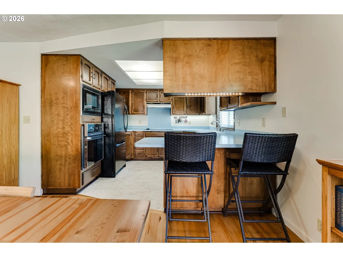 Photo of 450 W 28TH AVE
