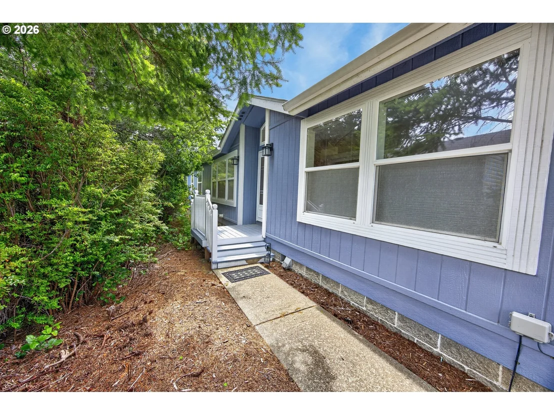 Photo of 438 SHERWOOD LOOP