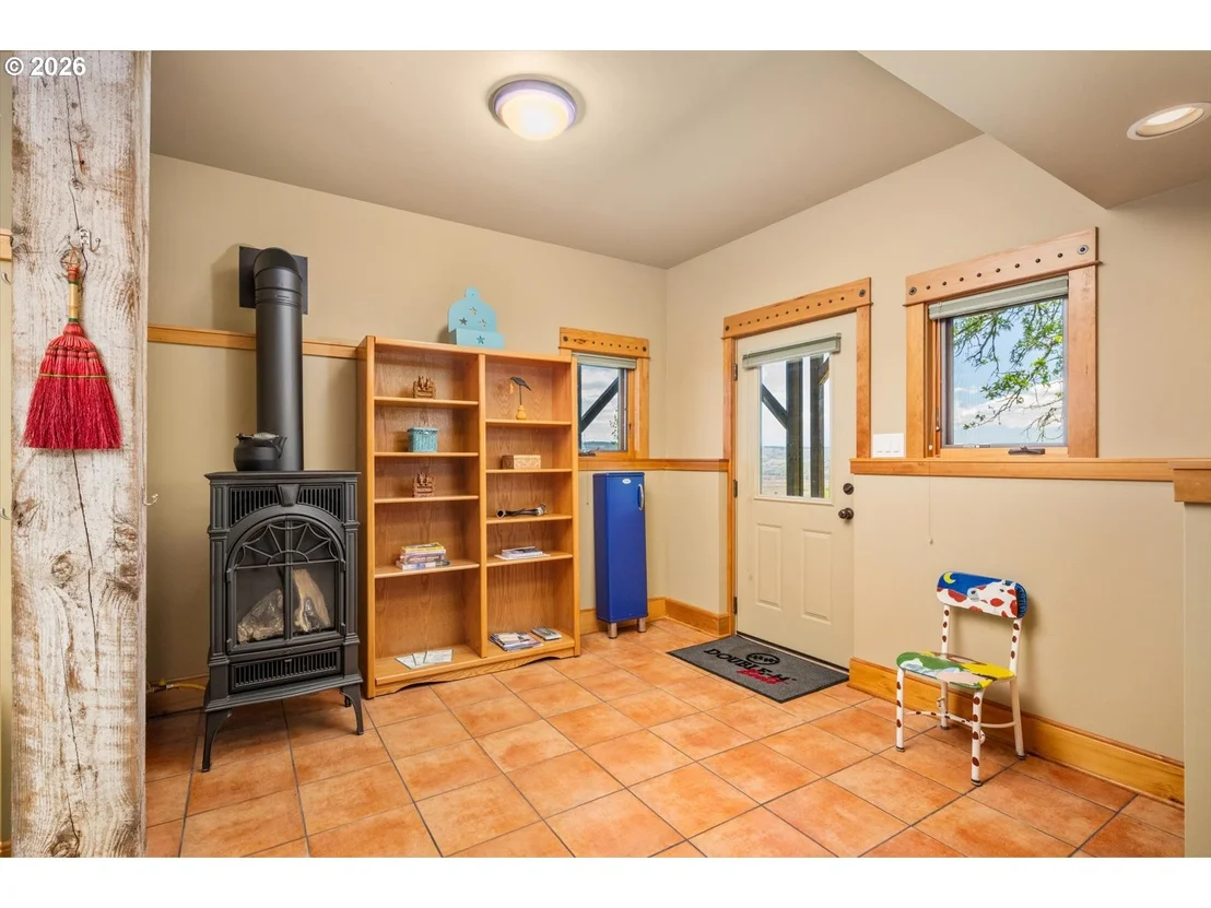 Photo of 1945 CYNTHIA WAY