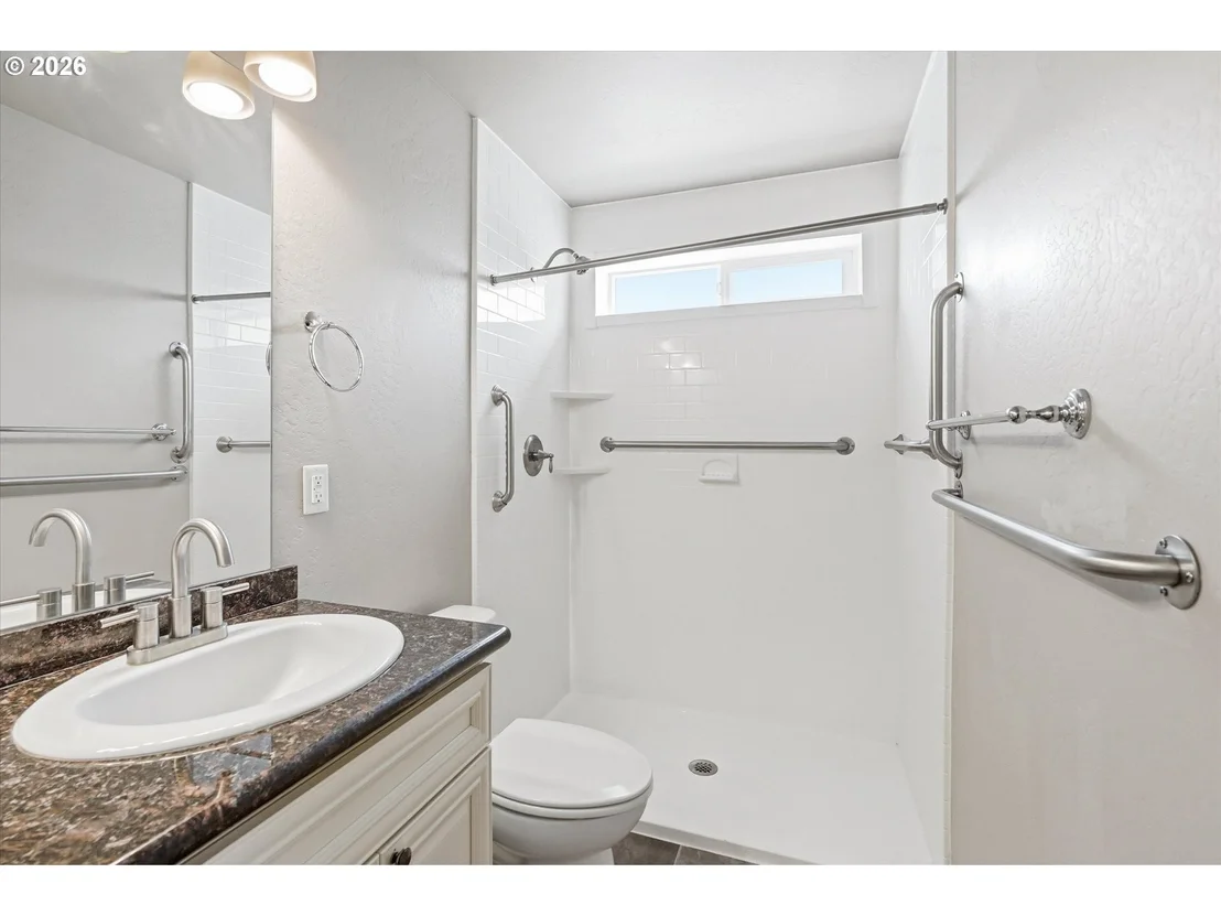 Photo of 7410 DESERT VIEW DR